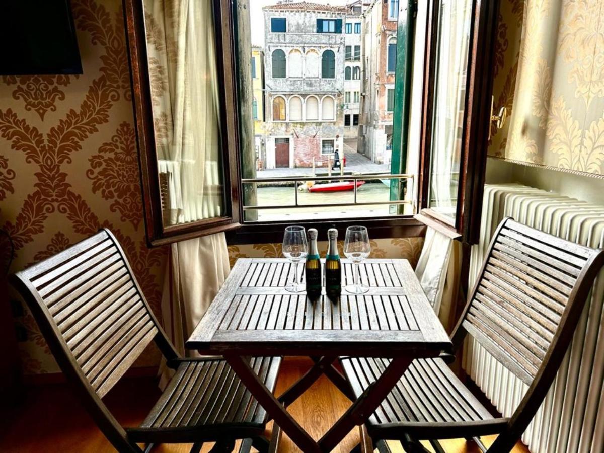 Dream Suites Venesia Bagian luar foto
